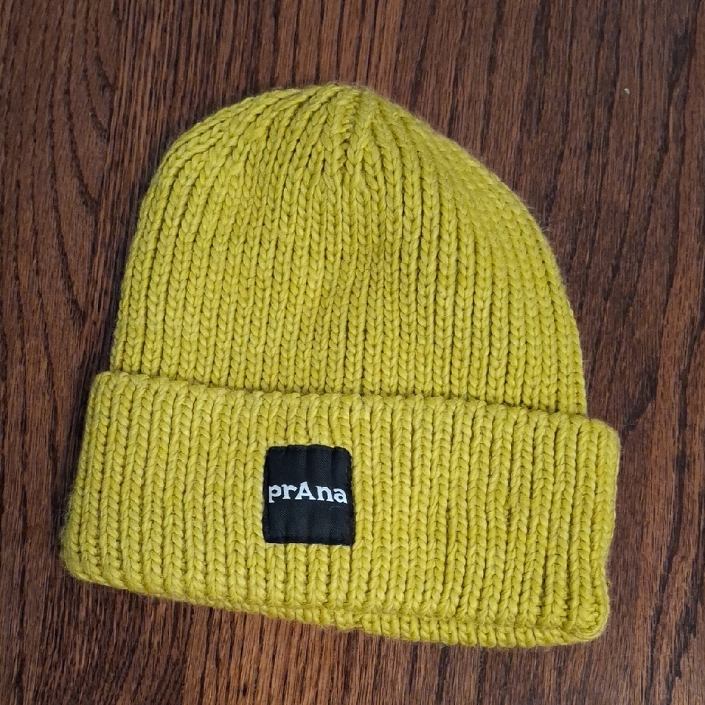 NWOT Prana Beanie Hat